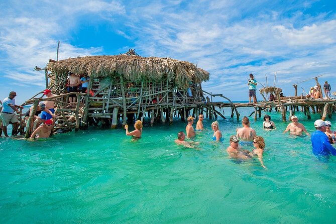 Appleton Rum Tour and Floyd’s Pelican Bar from Montego Bay Hotels and Villas - The boat ride to Floyd’s Pelican Bar