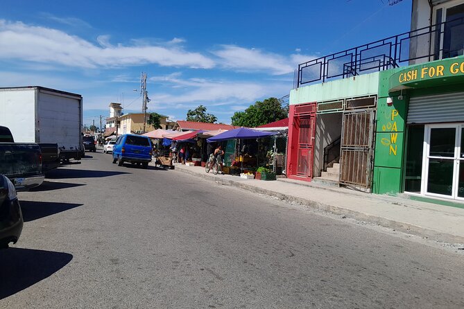 Belize City Culture, Nature, Rum tasting, V.i.V. - Baron Bliss Lighthouse and the waterfront