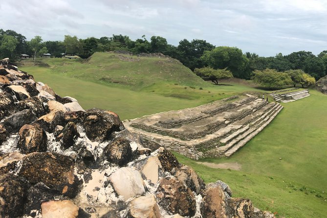 Guided Altun Ha Ruins, Rum factory & Belize sign from Belize City - The Sunday replacement: a Belize City tour