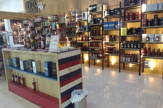 Guided Shopping Tour - Rum tasting, chocolate factory, Cigar factory - What this Punta Cana shopping tour really is