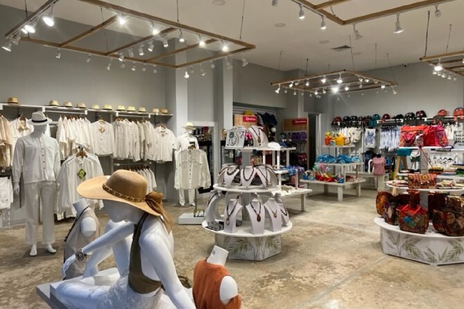 Guided Shopping Tour to Bella Mare Store (Cigars, Chocolate, Rum and Souvenirs) - Is it pressure-free shopping?