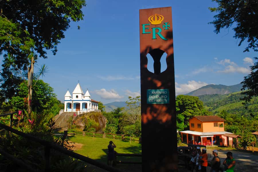 Paraty: Jungle Waterfalls and Cachaça Distillery Jeep Tour - Poço do Tarzan and a swim in clear water
