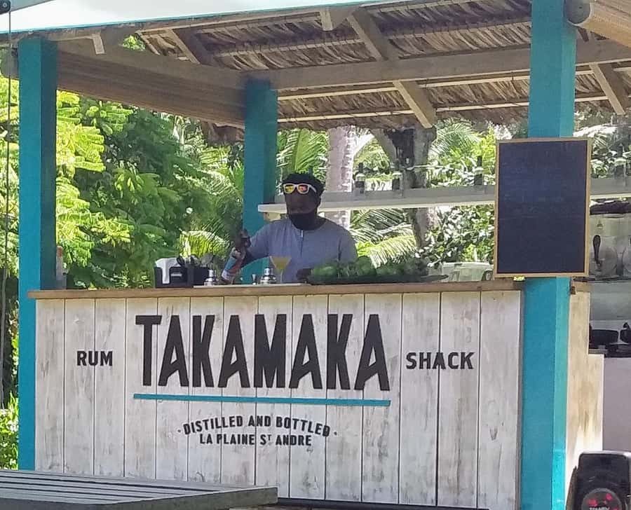 Private half day tour with free rum tasting - Victoria: market colors and a compact capital
