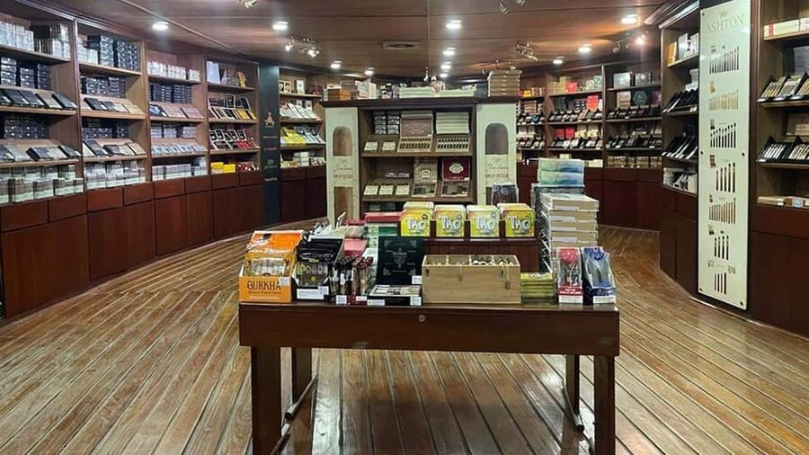 Punta Cana: Don Lucas Cigar Factory & Rum Tour with Pickup - Why this half-day visit works well