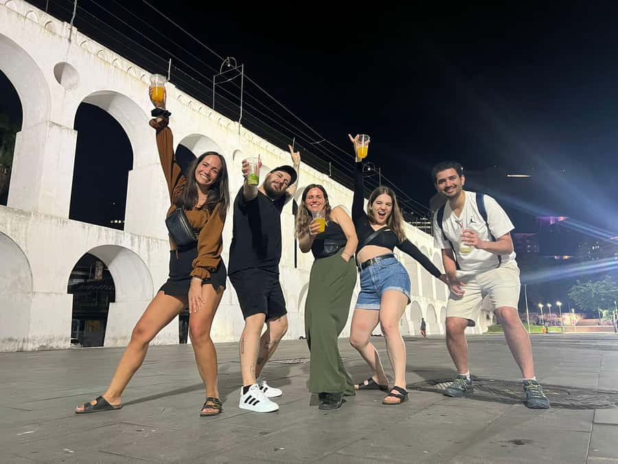 Rio: Pub Crawl in Lapa with Cachaça Tasting and Live Samba - A colorful pause at the Selarón Steps