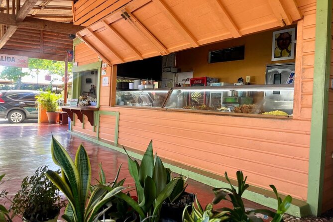 Sabor Dominicano: Rum, Chocolate and Culture Private Tour - Emanuel Cigars, where the craft takes center stage