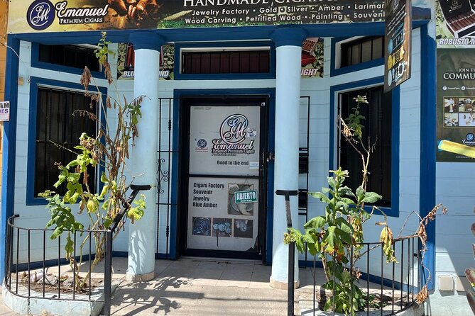 Sabor Dominicano: Rum, Chocolate and Culture Private Tour - Macorix House of Rum, a strong opening stop
