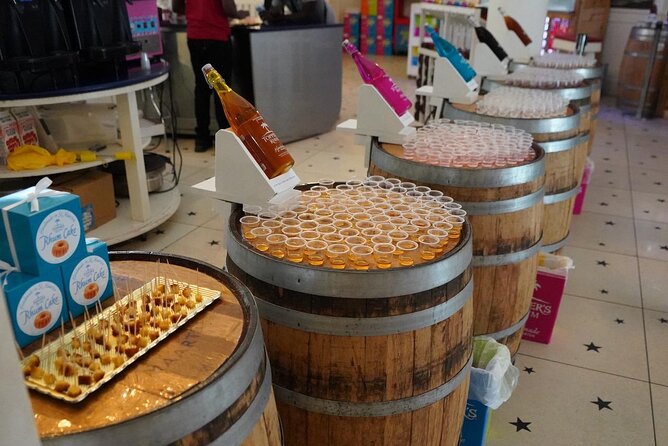 Topper's Rhum Culinary and Tasting Tour Rum Food and Fun - Cake, gelato, and the final shop stop